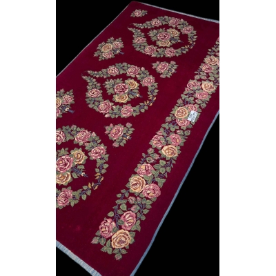 Handcrafted Kashan Rug: A Timeless Treasure