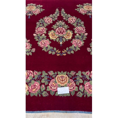 Handcrafted Kashan Rug: A Timeless Treasure