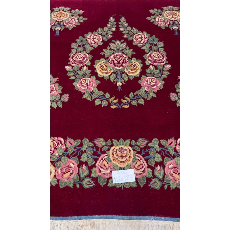 Handcrafted Kashan Rug: A Timeless Treasure