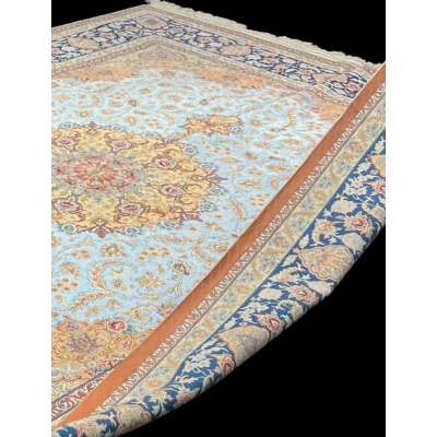 "Premium Persian Silk Rug, 810,000 knots/m², Handcrafted in Iran - Isfahan Origin"