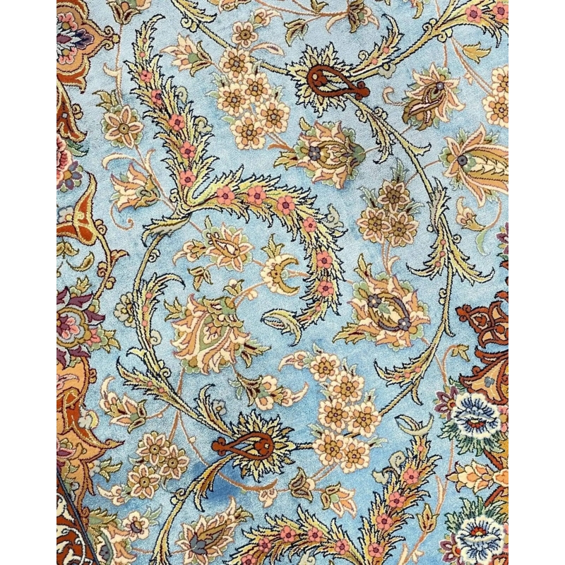 "Isfahan Persian Rug, 810,000 knots/m² - Silk and Wool Construction, New Condition"