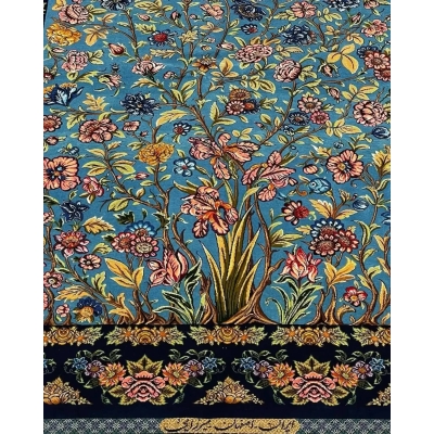 Luxurious Isfahan silk and wool Persian rug for sale, 170 cm x 107 cm