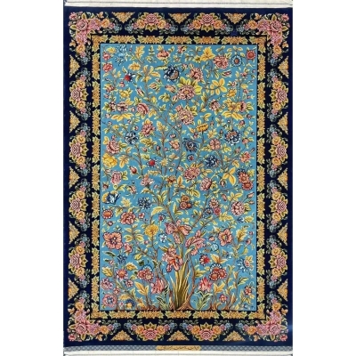 Hand-knotted Isfahan Persian rug in floral design, size 170 cm x 107 cm, for sale

