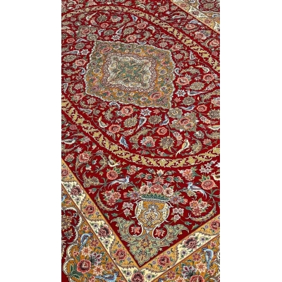"Elegant Persian Isfahan rug, hand-knotted with silk warp and wool blend, 240 cm x 160 cm, designed by master weaver Akhtarian."