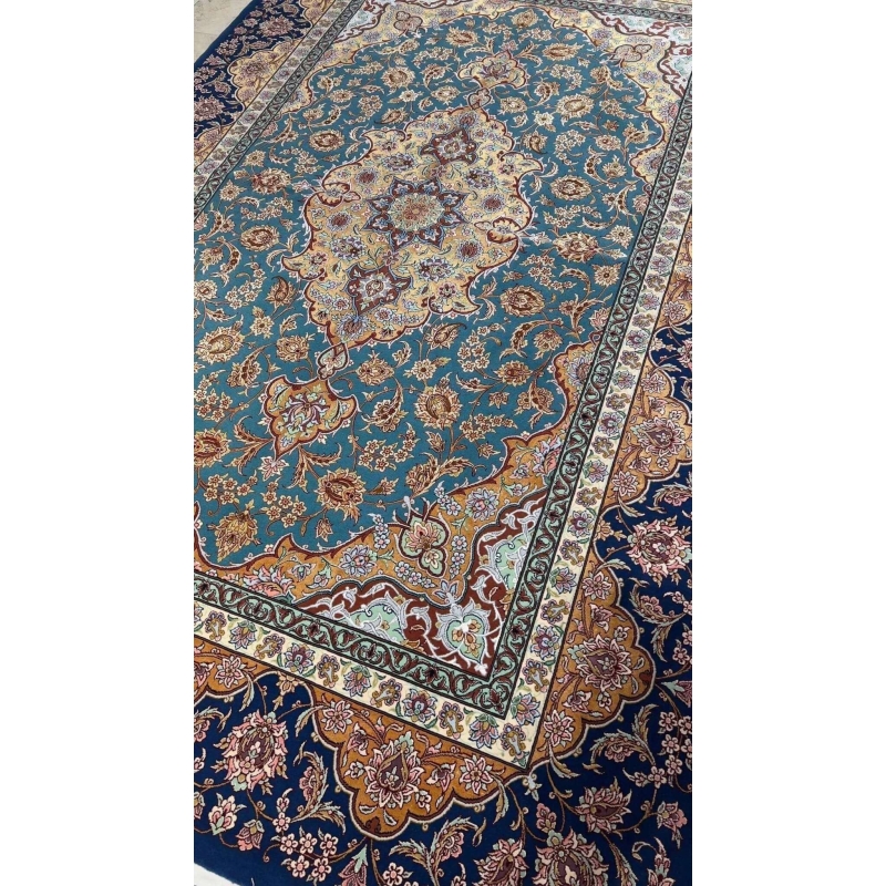 "Luxury large Akhtarian Isfahan rug, 8.2 x 5.6 feet, handcrafted with wool and silk, featuring a knot density of 810,000 knots per m²."