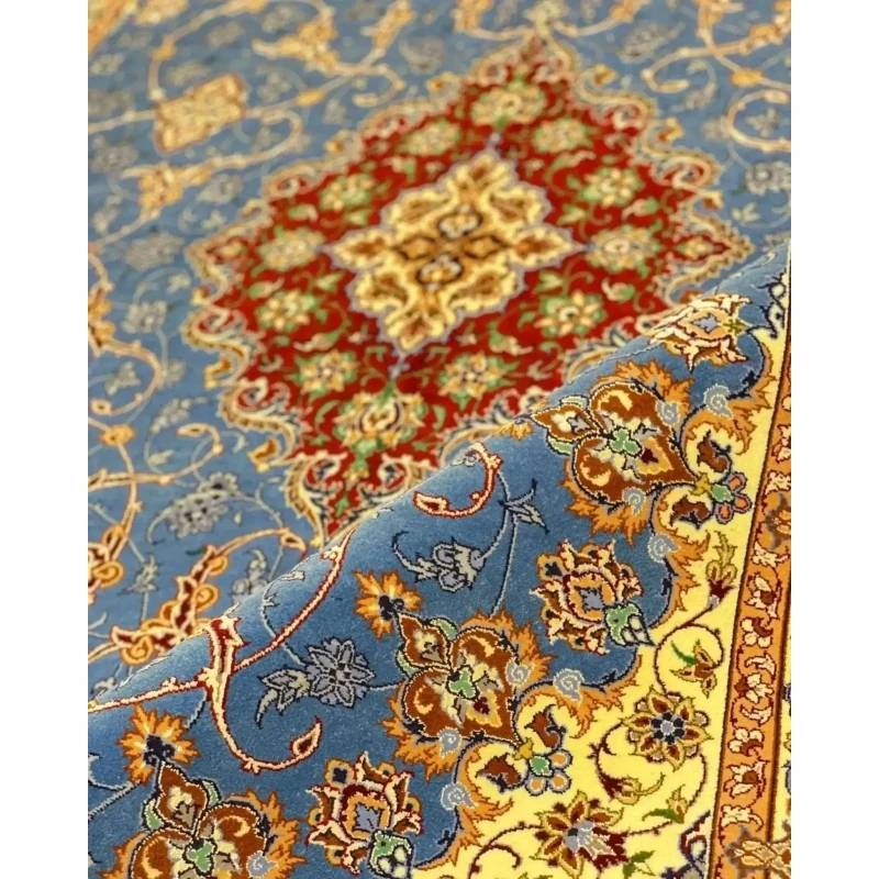 "Unique Saieed Davarie Persian rug, 230 cm x 160 cm, knotted by hand in Isfahan, Iran, featuring luxurious wool and silk textures."