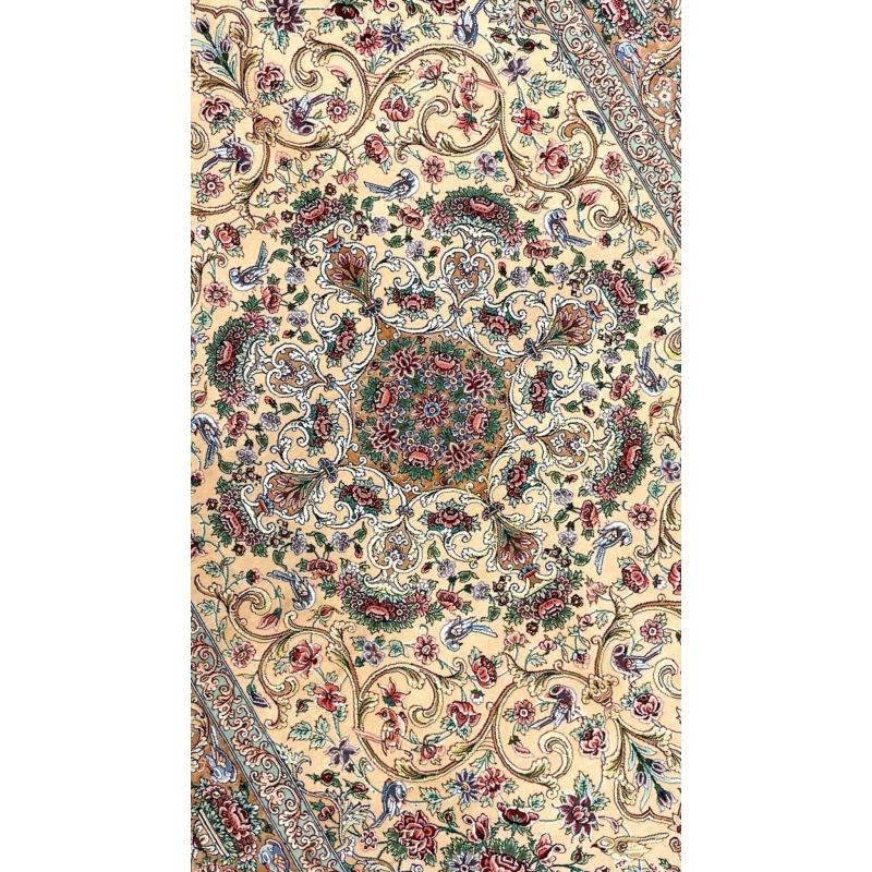 "Traditional Persian Isfahan Rug - 5.9x3.9 feet, Hand-knotted in Iran with Silk and Wool, Medallion Design"