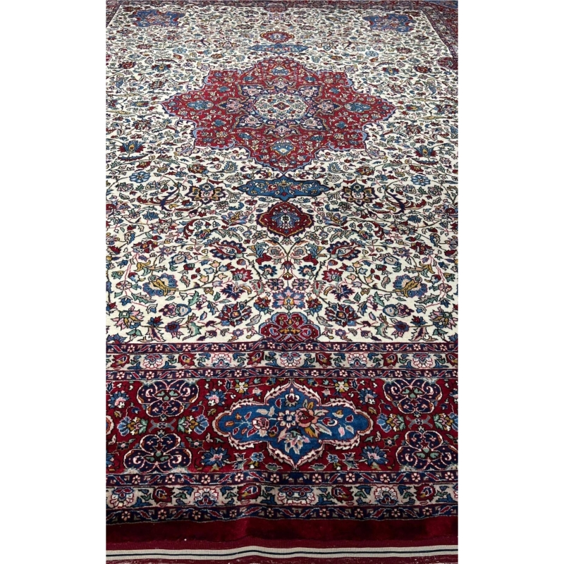 "Antique Persian rug from Iran, hand-knotted Isfahan rug, 330x215 cm"