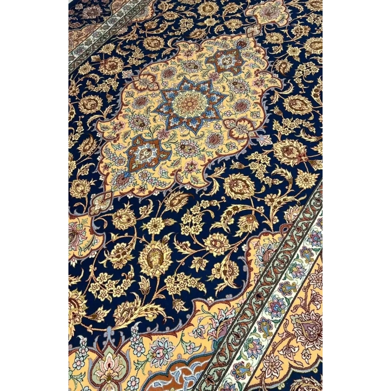 Traditional Persian rug featuring navy blue and gold tones, 260x170 cm