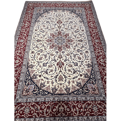 7 kg silk-wool rug with intricate red and blue patterns from the New Davarie Islimie series