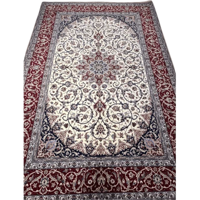 7 kg silk-wool rug with intricate red and blue patterns from the New Davarie Islimie series