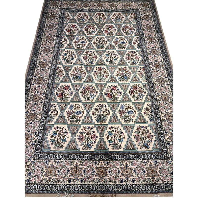 "Authentic Beige Isfahan finest Persian rug, hand-knotted 239x142 cm"