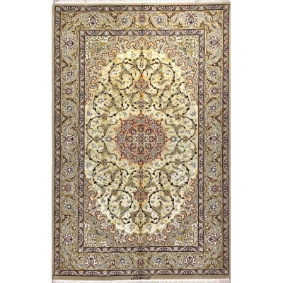 "New Isfahan hand-knotted Persian rug made of silk and wool, featuring intricate oriental designs. Knot density of 810,000 knots per square meter. Dimensions: 204 x 130 cm (6.7 x 4.2 feet). Luxurious and durable handcrafted rug, ideal for home decor."