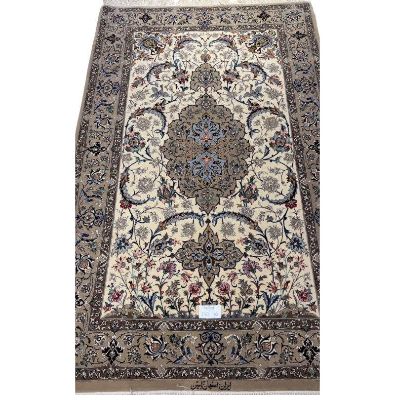 Authentic Persian rug hand-knotted by Abteen with floral design
