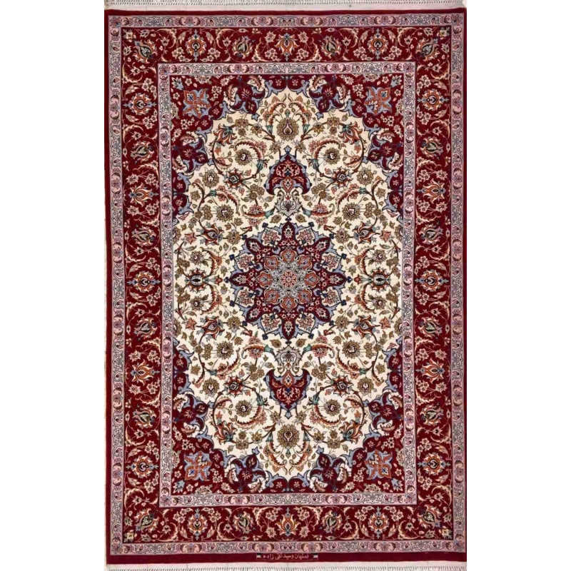 "Hand-knotted silk and wool Persian rug in Isfahan style, measuring 166x105 cm. Buy online and elevate your home decor with this luxurious Persian area rug."