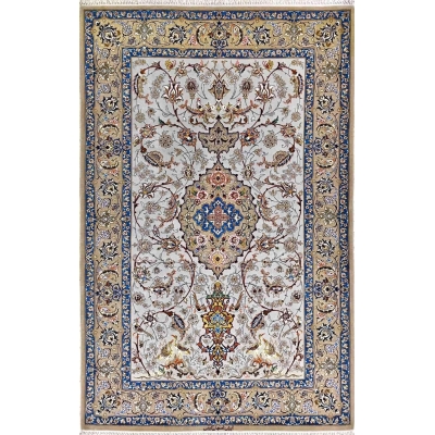 "Hand-knotted Irani rug in light grey, made from silk and wool, featuring intricate Persian patterns. Size: 170 cm x 110 cm (5.6 feet x 3.6 feet), knot density of 810,000 knots/m². Luxurious Isfahan rug for home decor."