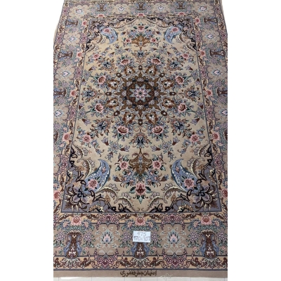 "Hand-knotted traditional Persian rug from Isfahan, made with silk and wool, featuring intricate floral designs in beige and pastel colors, 170x107 cm, crafted by Fakhforie."
