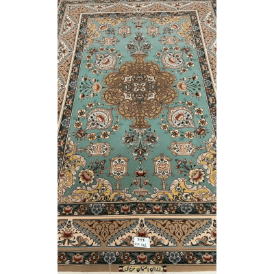"Luxury Persian Hand Knotted Wool and Silk Rug by Master Moeidie – 210 x 142 cm, Isfahan Origin."
