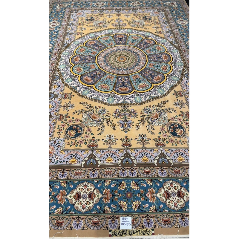 "Hand-knotted Isfahan rug by Master Moeidie, featuring silk floral patterns, 7.9 x 5.1 feet."
