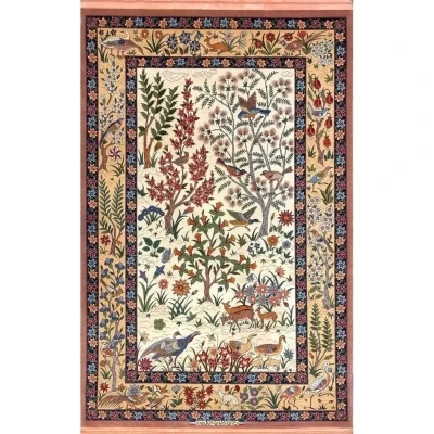 "Hand-knotted Persian Isfahan rug by Master Shahabpour, made from silk and wool with intricate floral patterns, 150 x 100 cm."
