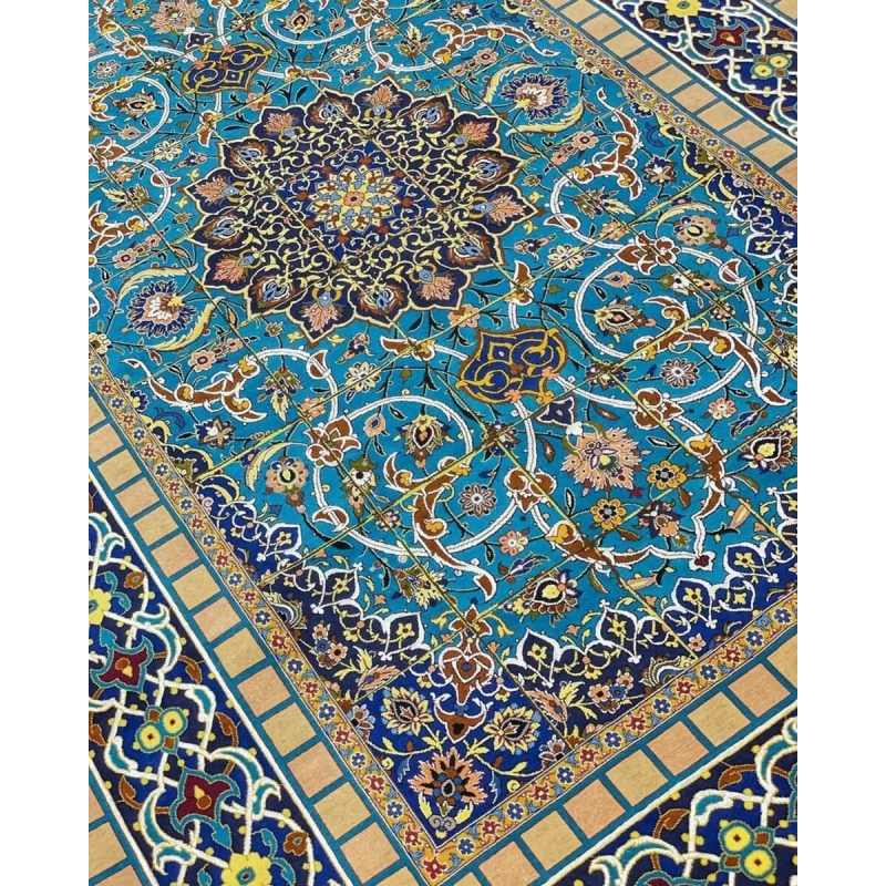 "Luxury Persian rug, hand-knotted in Isfahan, Iran, 220x150 cm, with a silk and wool blend."