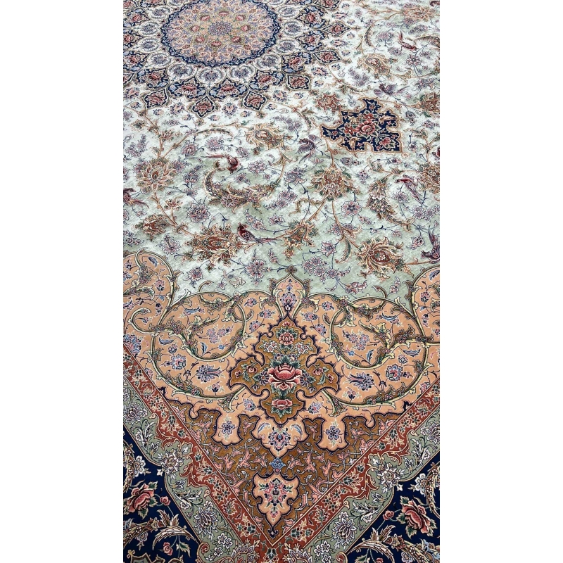 "Detailed corner view of the Persian rug, 400x300 cm, displaying floral and medallion motifs."