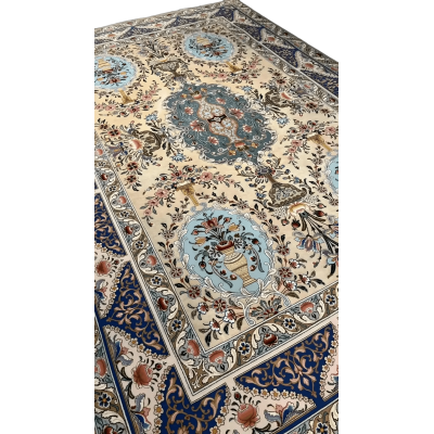 "Exquisite Isfahan rug by Master Moeidie, ideal as a statement piece for any space."