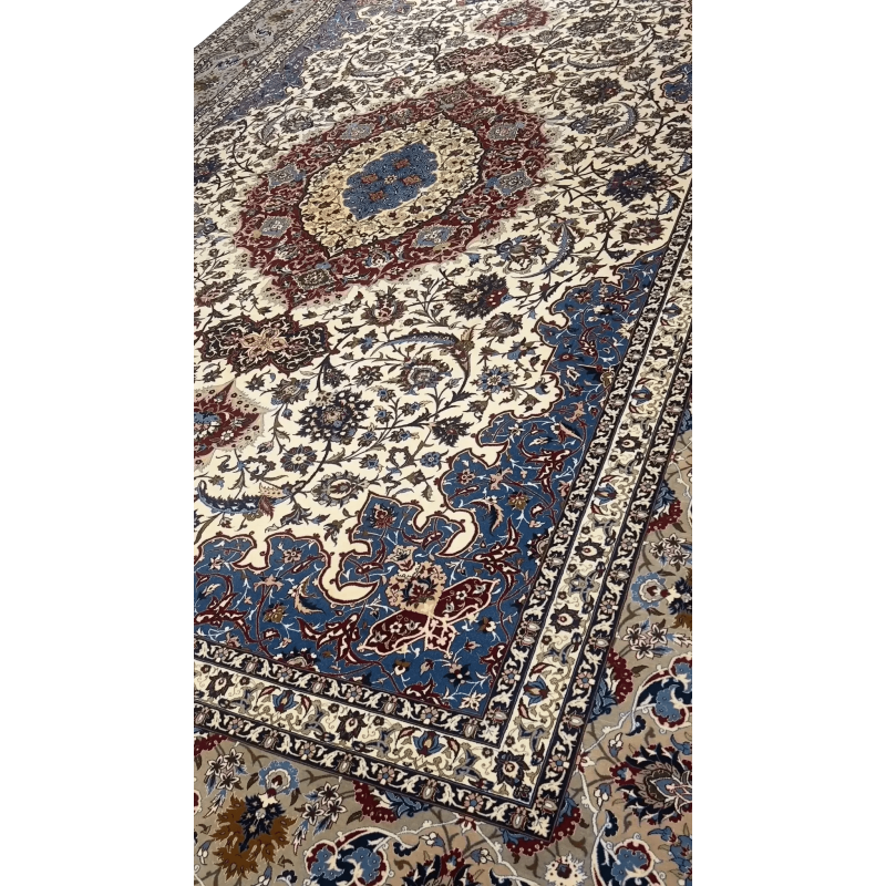 "Persian rug by Master Zolfagharie, 370 x 265 cm in wool and silk."