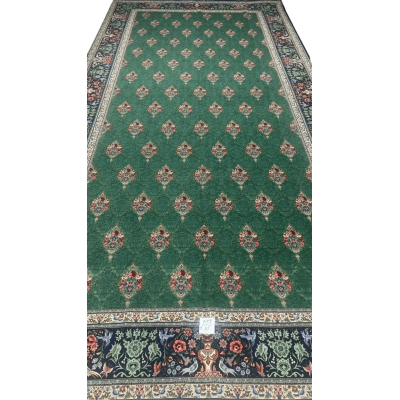 Full view of the unique 400 cm x 200 cm high knot density rug with elaborate floral motifs