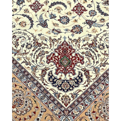 "Large handmade Persian rug measuring 360x260 cm with vibrant natural dye colors."