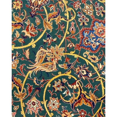Luxurious handmade Seirafian rug with a high knot density and timeless design.