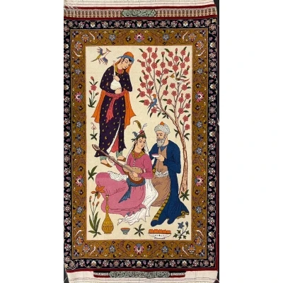 Small Seirafian pictorial carpet with detailed artwork