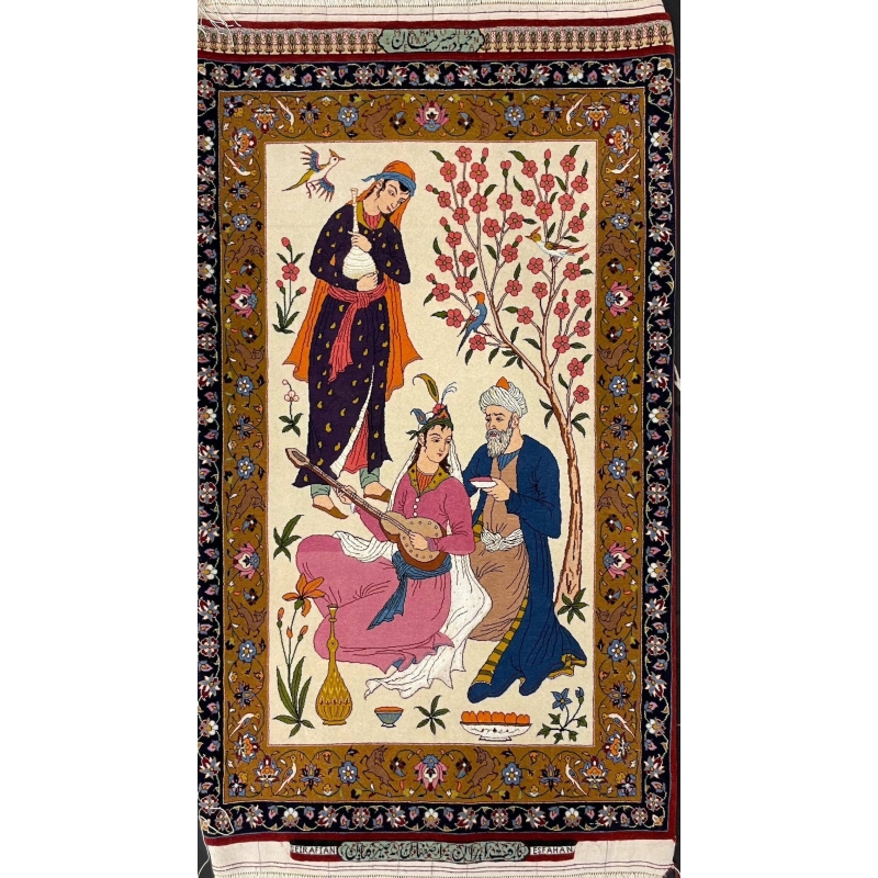 Small Seirafian pictorial carpet with detailed artwork