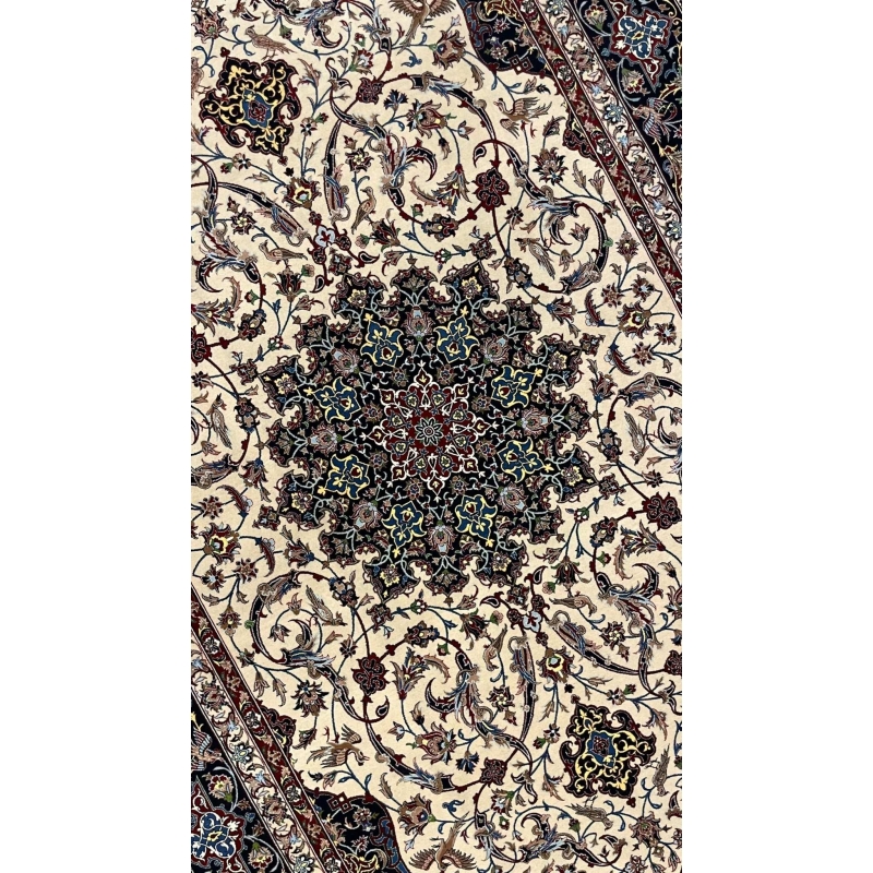 High-quality Seirafian Persian rug with a medallion centerpiece and rich decorative patterns.