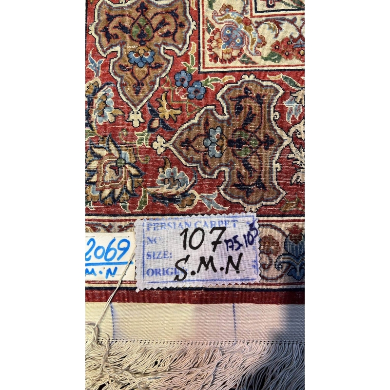Back Side: Finely knotted backside view highlighting the precision and high knot density of this Isfahan masterpiece.