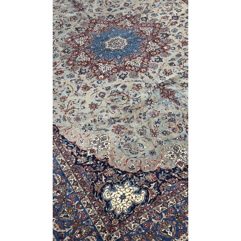 "Vintage Seirafian Persian rug with central medallion and rich colors"