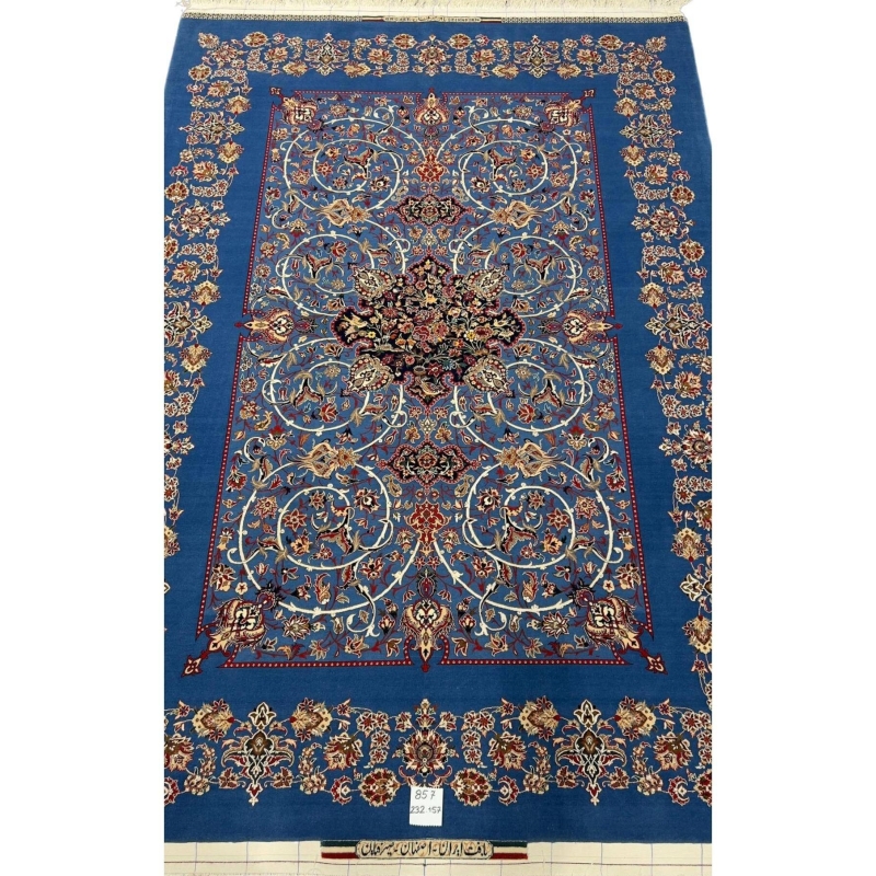 Seirafian rug showcasing premium craftsmanship and natural-dye accents.