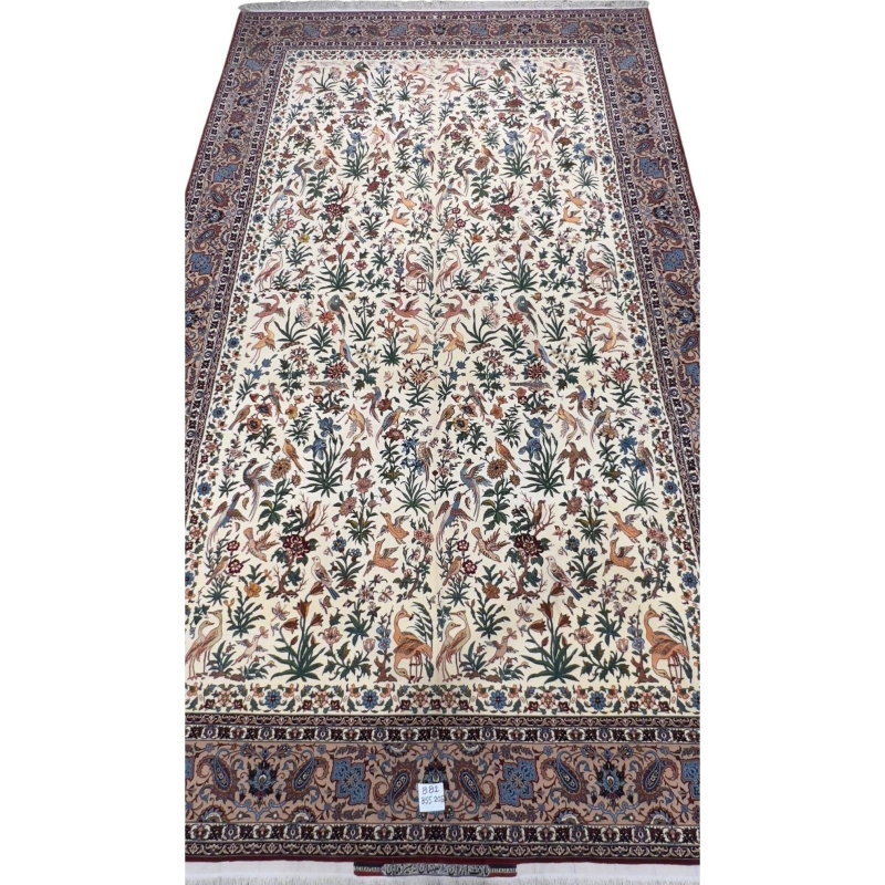 "Authentic Seirafian Isfahan rug hand-knotted in Iran, 350x200 cm"