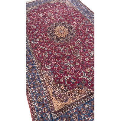 Exclusive Collector’s Persian Rug – Museum-quality Seirafian rug with an ornate medallion design, handwoven with silk warp and wool-silk pile, preserving Persian craftsmanship and heritage in perfect condition.