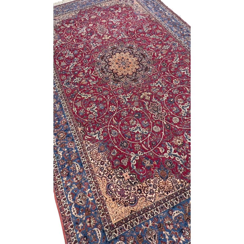Exclusive Collector’s Persian Rug – Museum-quality Seirafian rug with an ornate medallion design, handwoven with silk warp and wool-silk pile, preserving Persian craftsmanship and heritage in perfect condition.