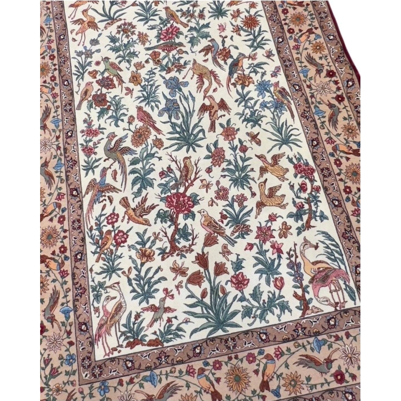 Luxury Seirafian Persian rug featuring 1,210,000 knots/m², showcasing vibrant natural dyes and traditional Persian artistry.