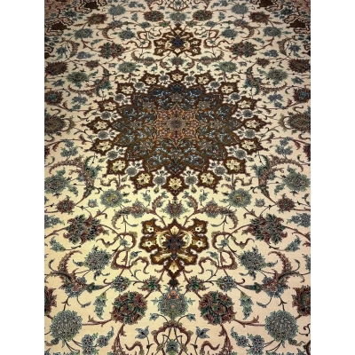 "Authentic Persian rug in 350 cm x 250 cm size, featuring high knot density, silk warp, and wool pile for elegant decor."