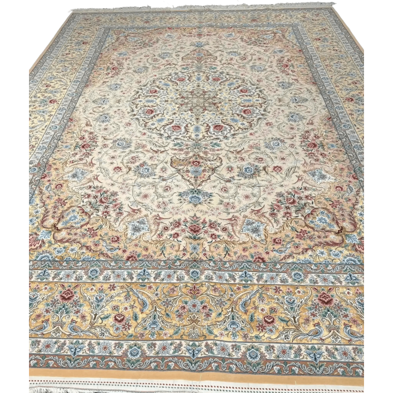 Isfahan rug featuring prominent medallion and rich patterns, in 350x250 cm size