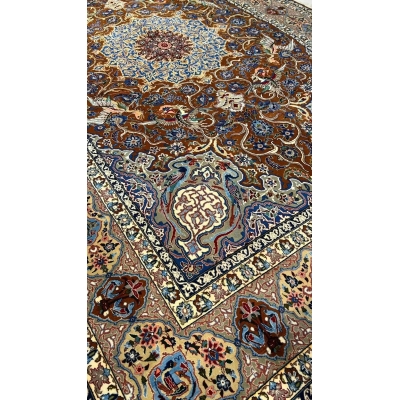 "Collectible hand-knotted Isfahan Persian rug by master Bahram Entesharie. Measuring 255 cm x 149 cm, this silk and wool rug with a knot density of 1,000,000 knots/m² is in pristine condition, showcasing an intricate medallion design."