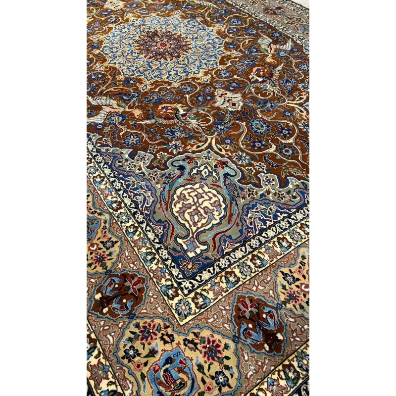 "Collectible hand-knotted Isfahan Persian rug by master Bahram Entesharie. Measuring 255 cm x 149 cm, this silk and wool rug with a knot density of 1,000,000 knots/m² is in pristine condition, showcasing an intricate medallion design."