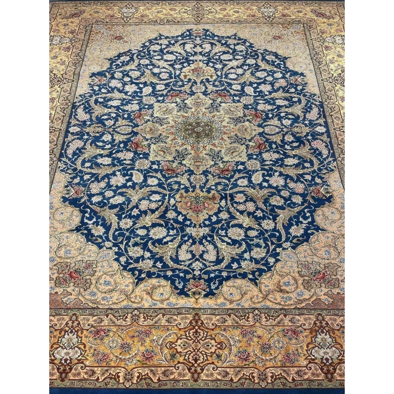 "Luxurious Isfahan rug, 350 cm x 250 cm, crafted from silk and wool, ideal for elegant interiors."