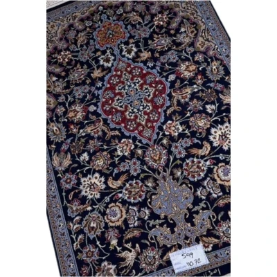 Affordable Persian rug, 110x72 cm, hand-knotted in Isfahan