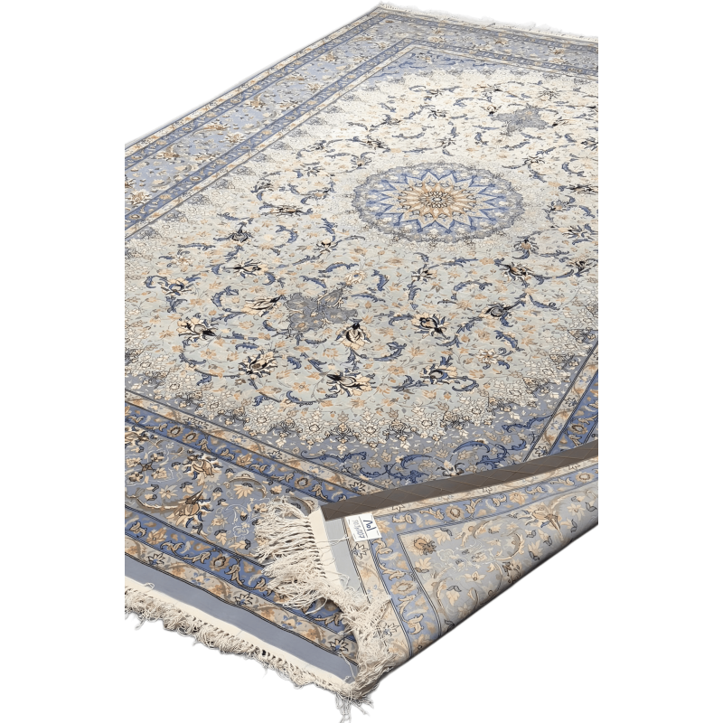 "Isfahan Persian rug, 303x207 cm, with intricate hand-knotted silk and wool floral patterns."