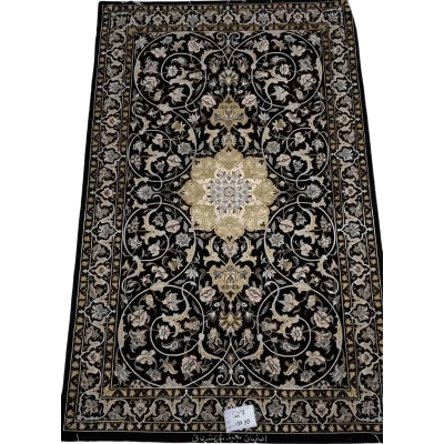 "Authentic hand-knotted Persian rug from Isfahan, Iran, crafted from wool and silk by weaver Shahshani. Measuring 137 cm x 88 cm (4.5 x 2.9 feet), this elegant rug features a knot density of 810,000 knots per square meter, showcasing intricate traditional craftsmanship."