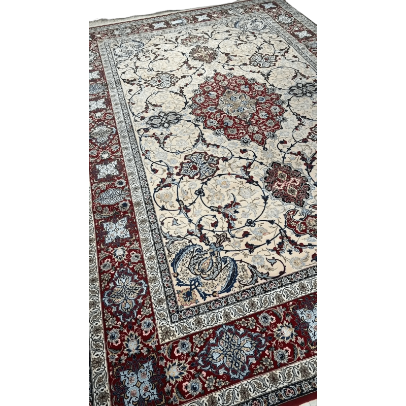 Ghenaat's Isfahan rug featuring a prominent central medallion design